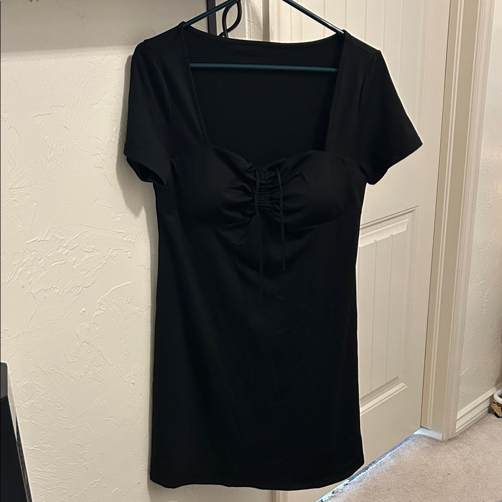 Elegant Black Short Sleeve Dress